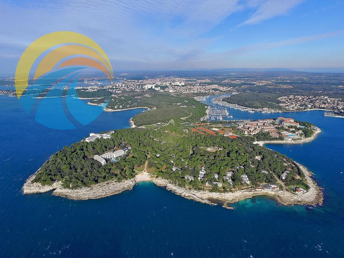 Apartments Ana 1684 Pula