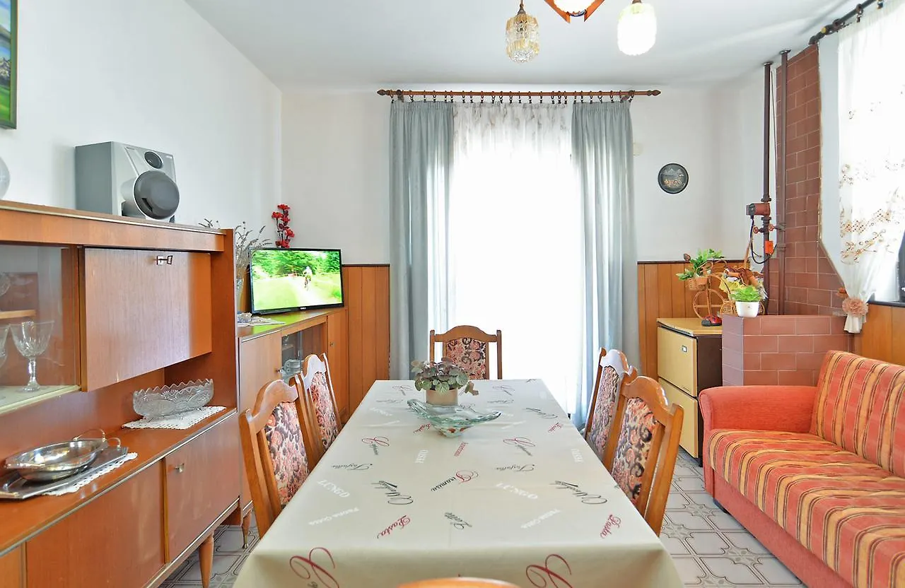 Apartments Ana 1684 Pula Kroatien